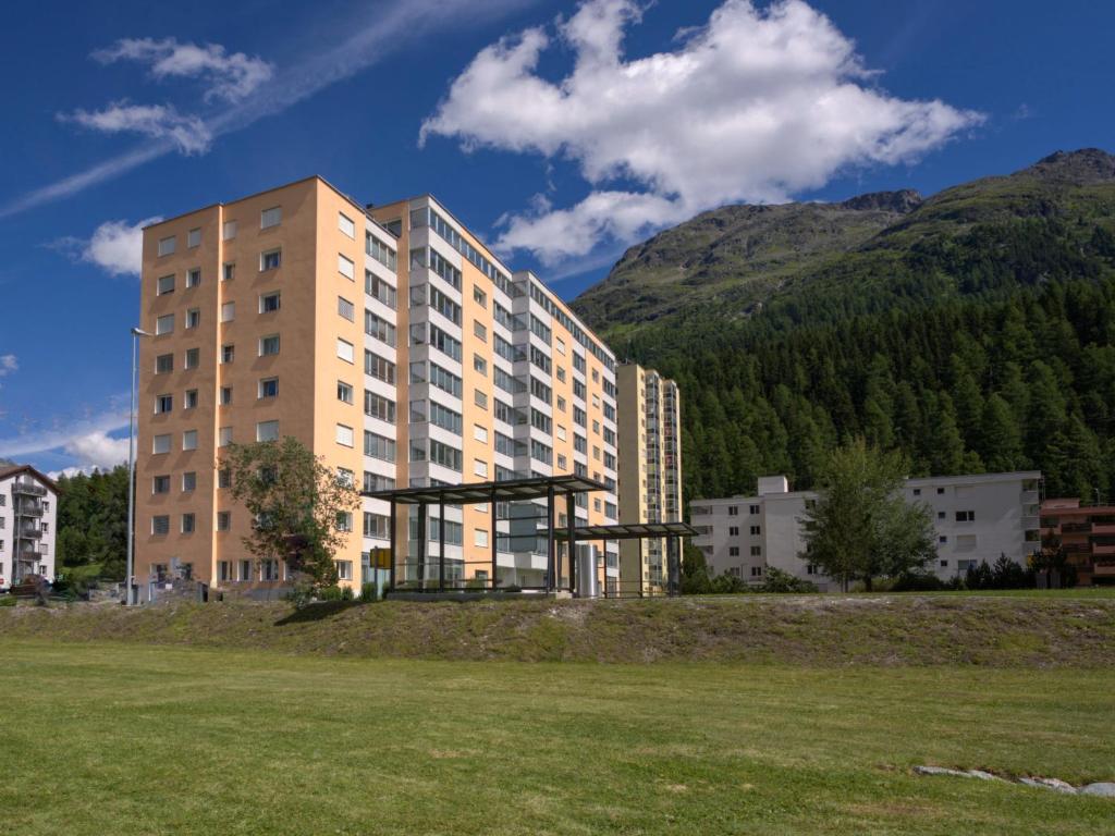 Apartment Chesa Ova Cotschna 305 room 4